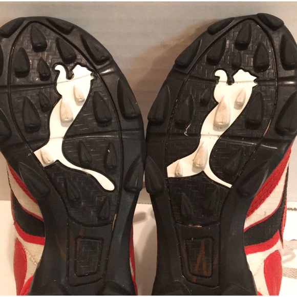 ✅✅Kids PUMA ✅✅SOCCER SNEAKER CLEATS SIDE LACES Red BLACK size 11 - Picture 6 of 9